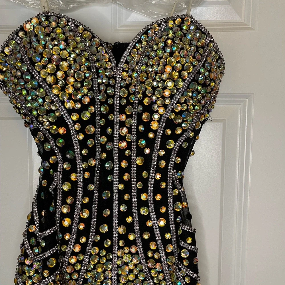 Prom dress - Picture 3 of 16